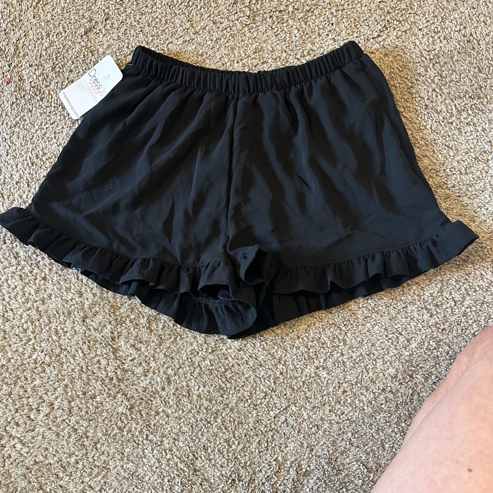 Black Ruffle Hem Women's Shorts